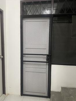 (รีโนเวทพร้อมอยู่) ขายอาคารพาณิชย์ 1 ห้อง (4 ชั้นครึ่ง) ถนนเข้าตลาดสี่มุมเมือง แหลมฉบัง 4