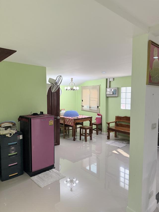 บ้านเดี่ยว 4 ห้องนอน 2 ห้องน้ำ  ราคาขาย 3.8 ลบ. ราคาพิเศษ 2.8 ลบ. 9