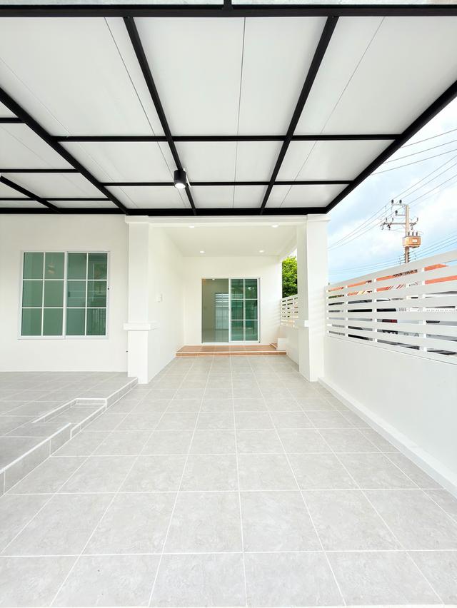 #หมู่บ้านเจษฎา9 ซ.3 (ถนนเมน) บ้านเลขที่ 61/39 4