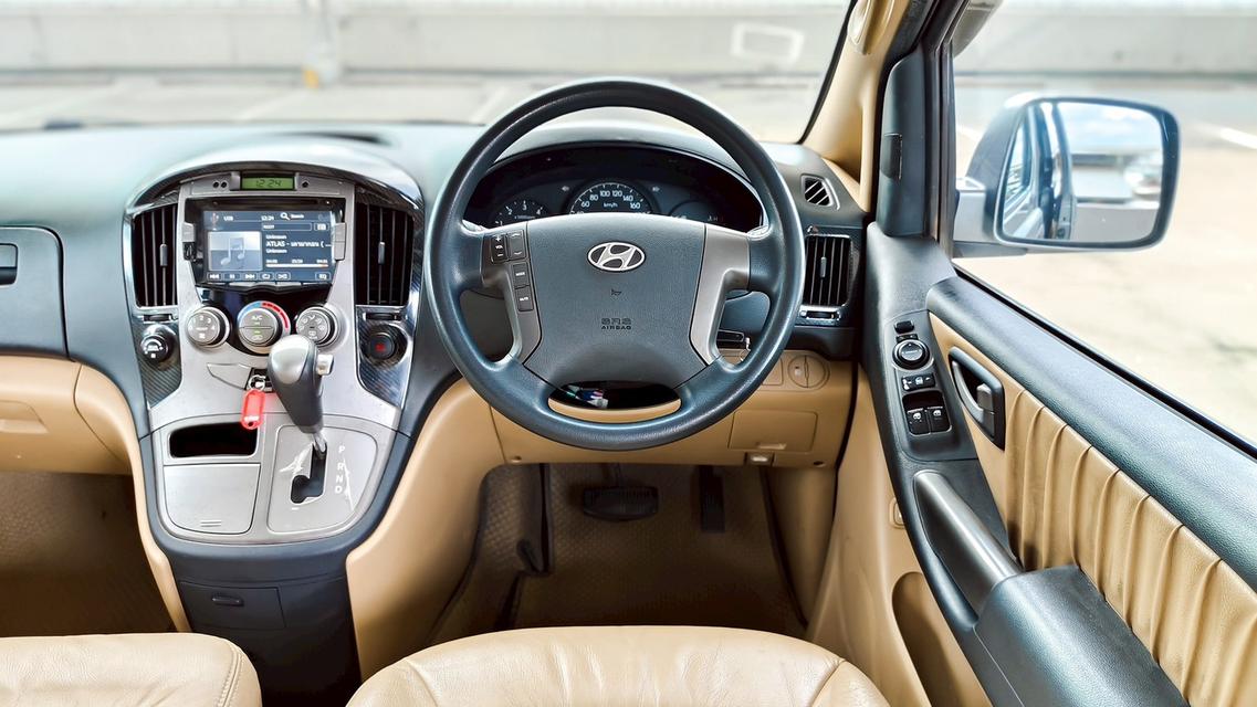 HYUNDAI H-1 2.5 Elite A/T ปี 2015 17
