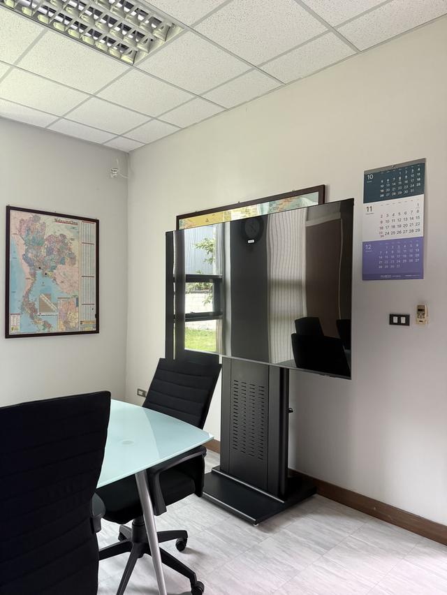 จำหน่าย ขาตั้งทีวี ฟรีอุปกรณ์พร้อมสำหรับการติดตั้ง วัสดุขาตั้งทีวีเป็นเหล็ก แข็งแรง มาพร้อมล้อเลื่อน รูปที่ 2