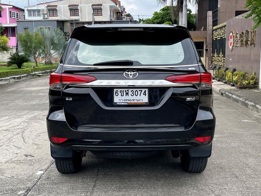 TOYOTA FORTUNER 2.8 V 4WD ปี 2015 จดปี 2018 เกียร์AUTO 4X4 สภาพนางฟ้า 4