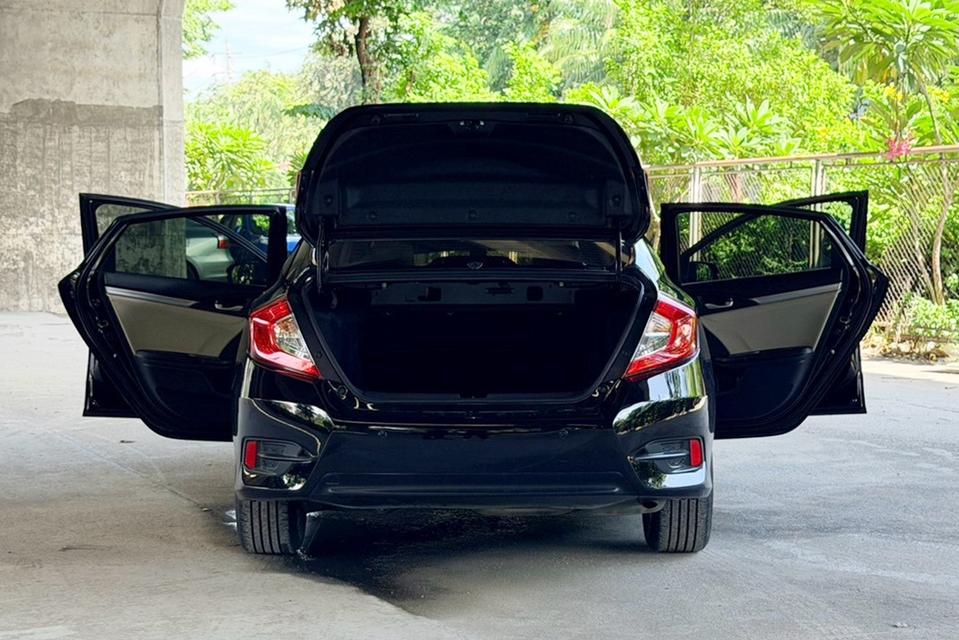 2018 Honda CIVIC 1.8 EL AT รถสวย 4ประตู ออปชั่นครบ รูปที่ 8