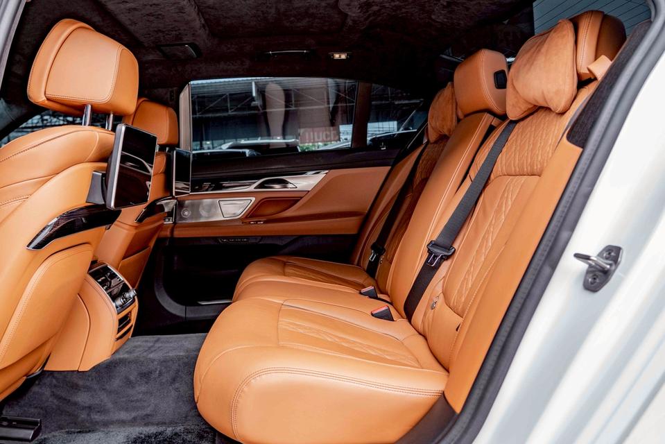 รหัสรถ NP2361 BMW 745Le XDRIVE M SPORT 2020 13