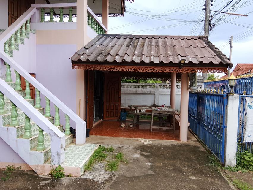 บ้าน คสล. 2 ชั้น สภาพดี 4 ห้องนอน 2 ห้องน้ำ 1 ห้องครัว ที่จอดรถ 2 คัน น้ำไม่ท่วม ใกล้ตัวเมือง จังหวัดแพร่ 2