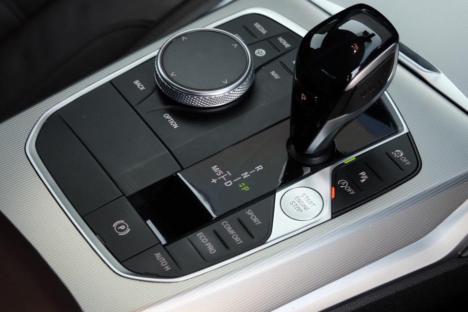 BMW 320d Sport G20 ปี 2020 มือเดียวป้ายแดง ไม่เคยเกิดอุบัติเหตุ เลขไมล์ 110,000km แท้ รูปที่ 14