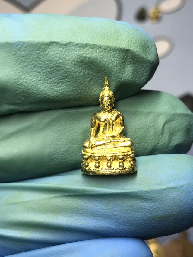 พระกริ่งหลวงพ่อโต รุ่นมหามงคลนพเก้า พิมพ์ใหญ่ เนื้อทองทิพย์