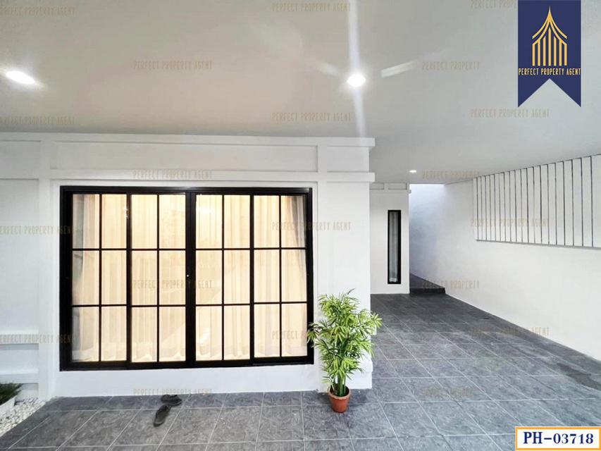 รูป บ้านเดี่ยว พร้อมเฟอร์นิเจอร์ หมู่บ้าน รัตนากรวิลเลจ 19 พรประภานิมิตร สยามคันทรีคลับ พัทยา 216 ตรม. 54 ตร.วา 2