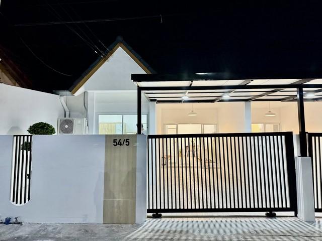 บ้านทาวน์เฮาส์ตกแต่งใหม่ พรประภานิมิตร 24/1 ของแถมทั้งหลัง 1