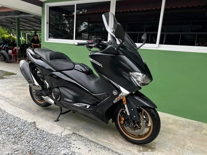 Yamaha Tmax สีดำ 3