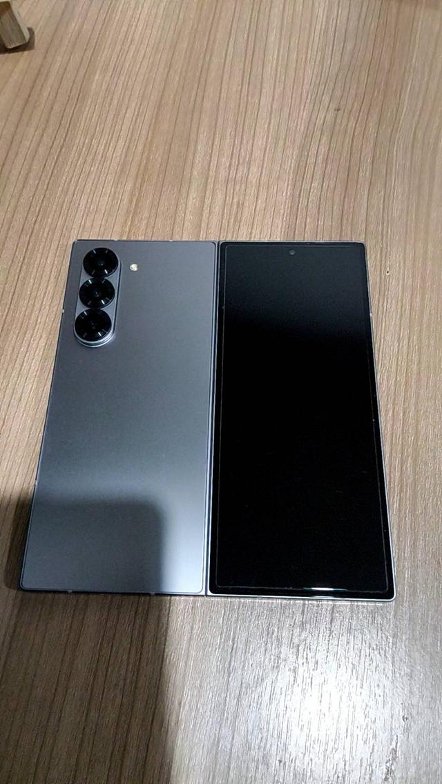Samsung Z fold6 512gb ประกันถึง ม.ค.69