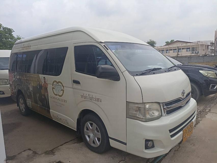 รถตู้ TOYOTA COMMUTER D4D