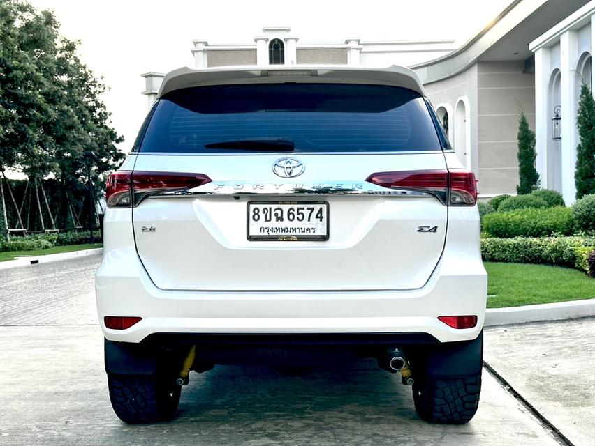 TOYOTA FORTUNER 2.8V 4WD ปี 2016 รูปที่ 8