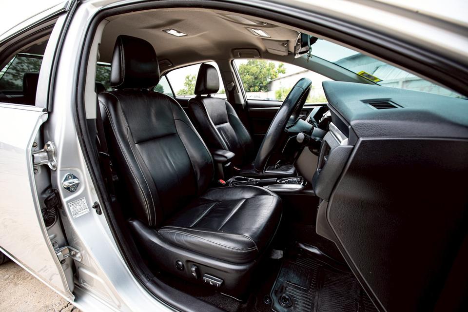 ขาย Toyota Altis 1.8G ปี16 14