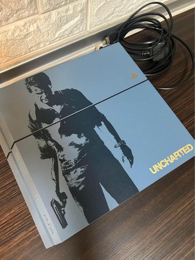 Playstation 4 x Uncharted 2