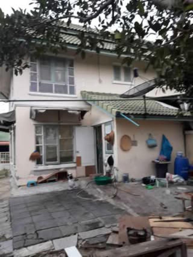ขายบ้านแฝด 2 ชั้นมือสอง 3