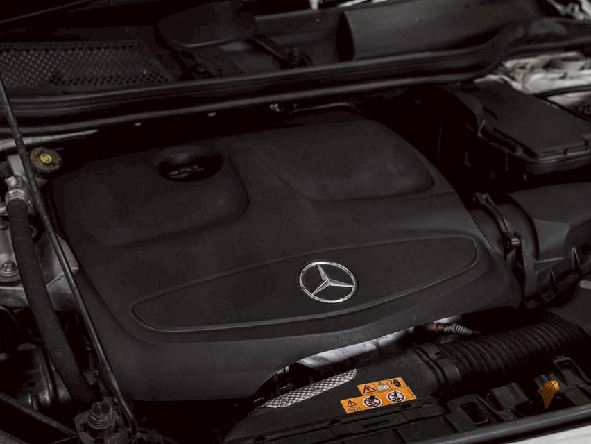 รหัสรถ 67GG8603 Mercedes Benz GLA250 AMG Dynamic 2018