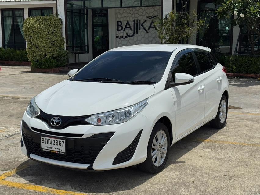 Toyota Yaris 1.2E 5DR AT 2019 สีขาว