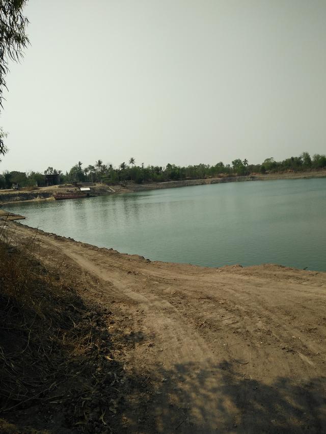 ที่ดินว่างเปล่า ติดน้ำ เป็นที่จัดสรร 2