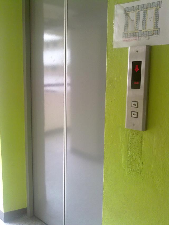 คอนโดทวินทาวเวอร์แจ้งวัฒนะ 12