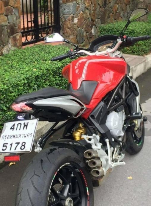 MV Agusta Brutale 800 ABS 2