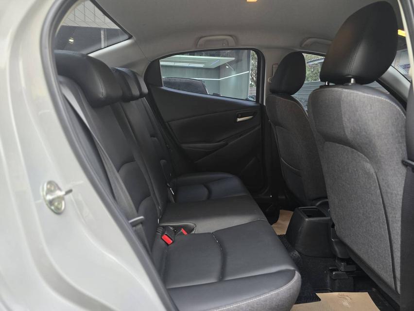 Mazda2 1.3C SedanMinorchange ไมล์ 11,xxx km. รถสวย สภาพใหม่เอี่ยม รูปที่ 7