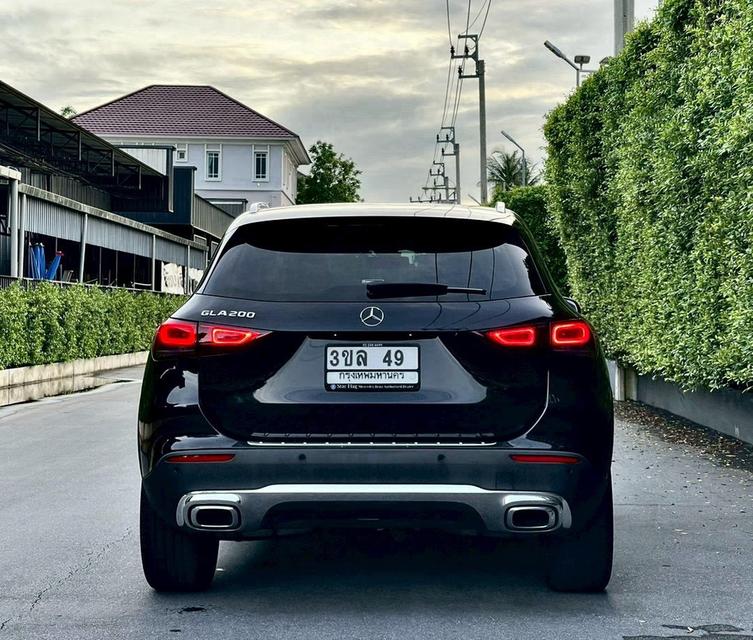 มือเดียว วิ่งน้อย ไมล์ 40,xxx km  #Benz GLA 200 Progressive (โฉมใหม่ล่าสุด)  ปี 2021 จด 23 สภาพใหม่มากๆ  3