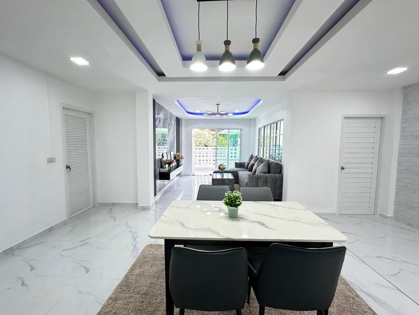 พูนสินธานี 3 เคหะร่มเกล้า 10