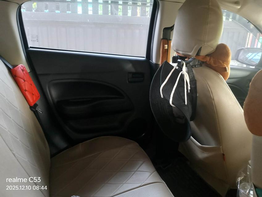 รถเก๋งมิตซูบิชิมิราจ 6