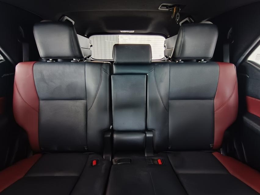  TOYOTA LEGENDER 2.4 V.2WD. ปี 2021  Mile 55,168 km. (1,150,000)  9