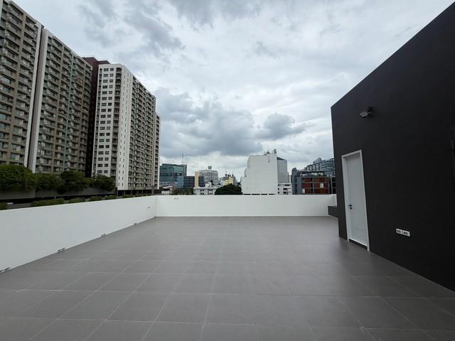 ขาย โฮมออฟฟิศ 5 ชั้น พระราม 9 ซอย 7 รวมดาดฟ้า พร้อมลิฟท์ สไตล์ Modern Luxury ใจกลางพระราม 9 หลัง Central พระราม9 เดินถึง MRT พระราม 9 14