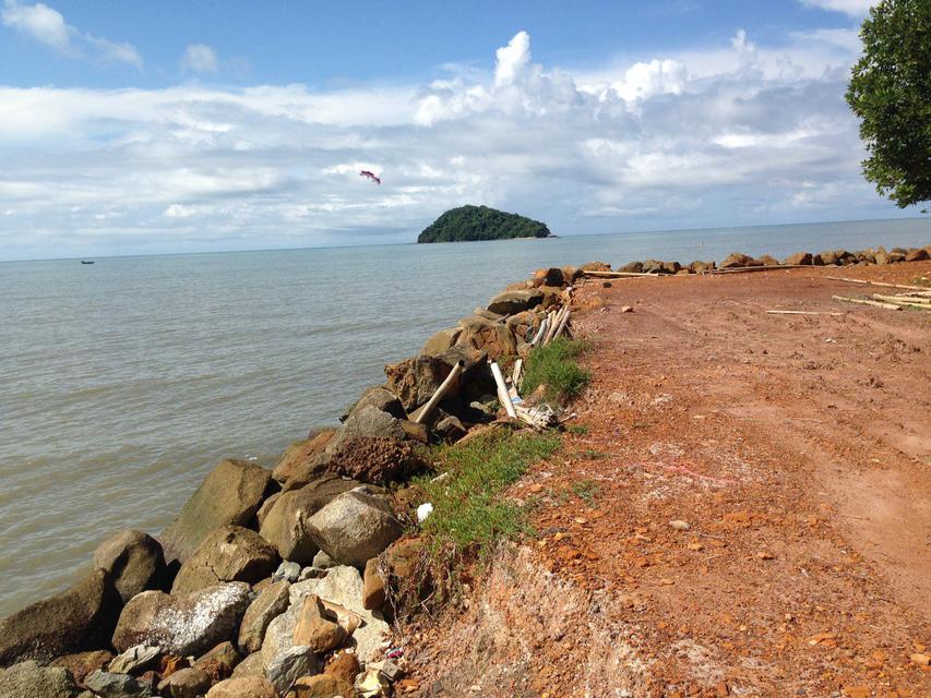 10 Rais land for sale closed sea and Sea View very nice road 1