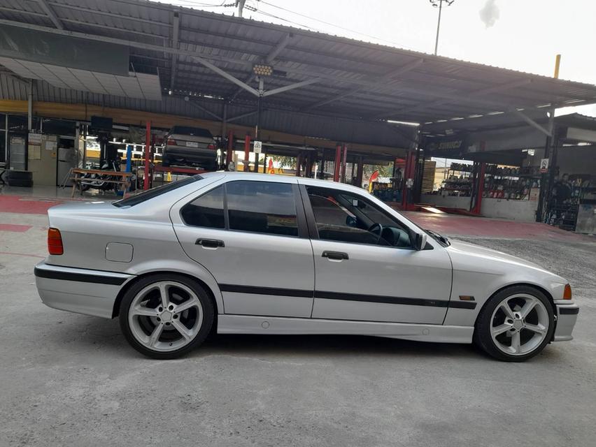 BMW E36 318ia 1997 6