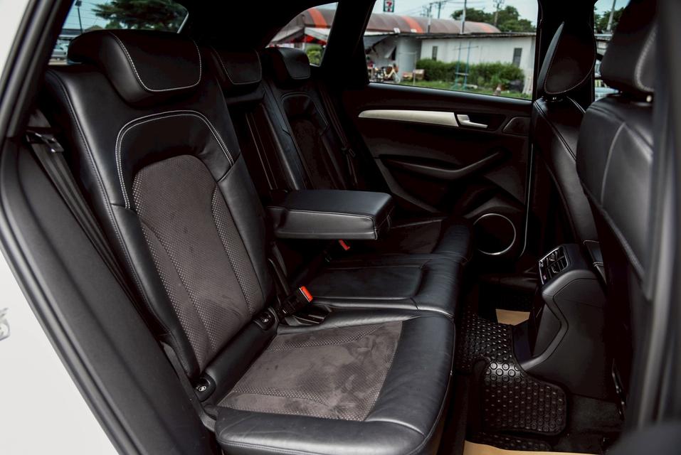 รหัสรถ CBL9984 Audi Q5 2.0 Quattro TFSI S Line AT 2012 9