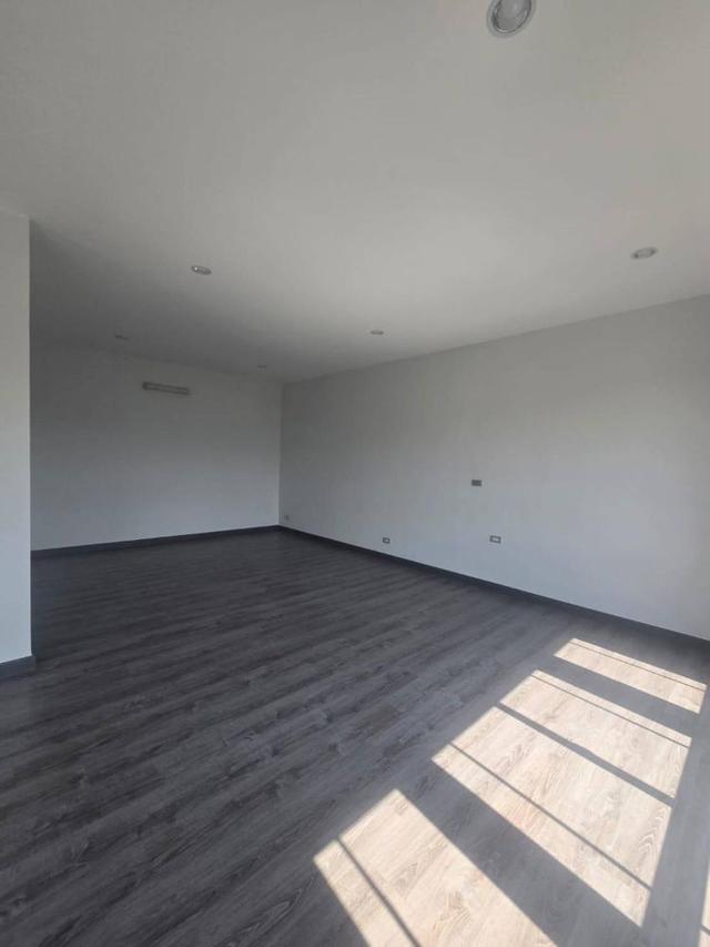 For rent, luxury 3-storey townhouse, Baan Klang Muang Classe Sukhumvit 77, new house, 1st hand, near BTS On Nut, On Nut 21