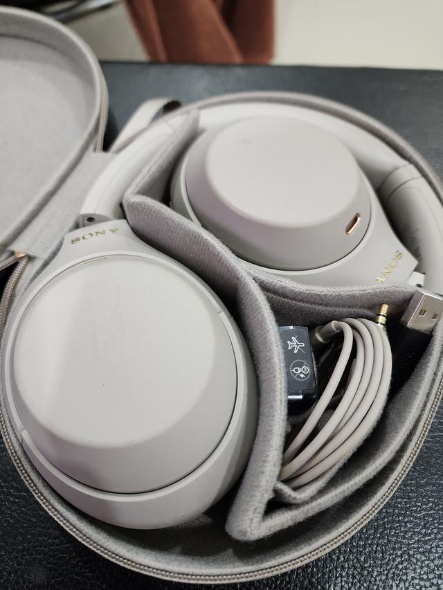 Sony Headphones WH-1000XM4