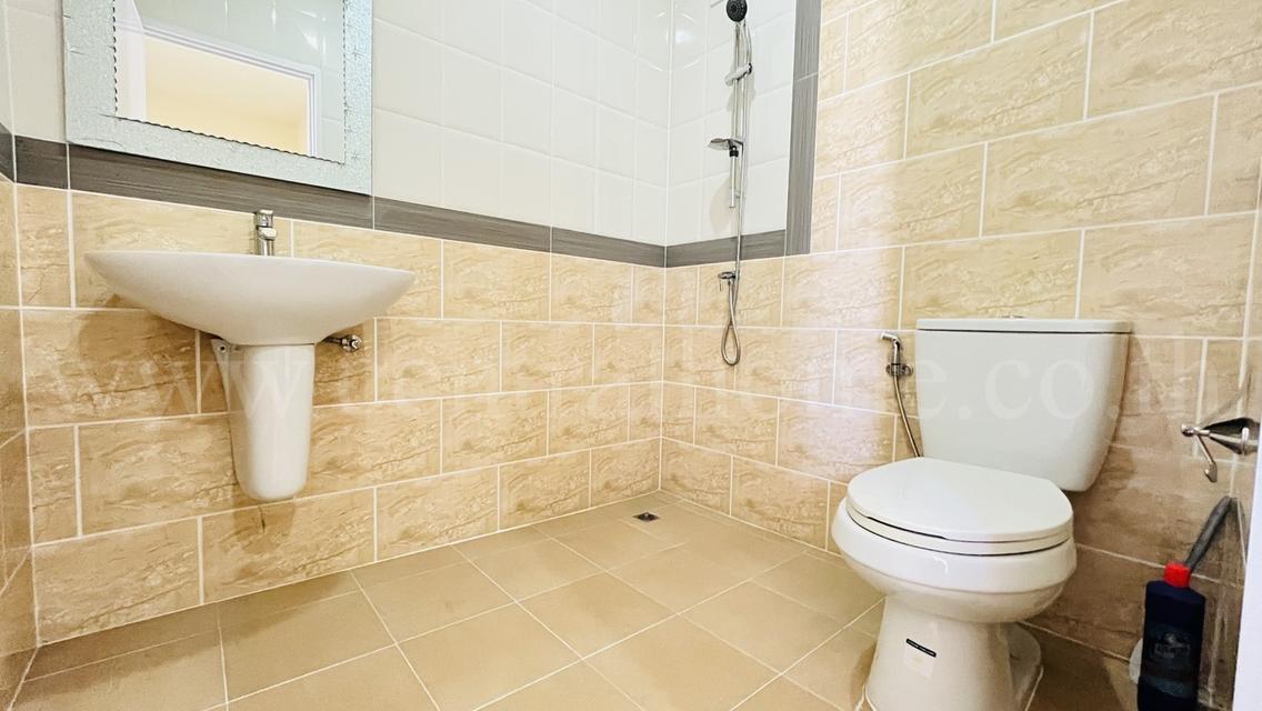 ทาวน์โฮม โกลเด้น ทาวน์ พระราม 2 ถูกที่สุดในโครงการ 20