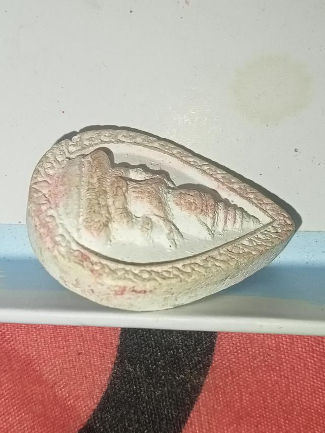 ก้วมรกต ทรงหยดน้ำ (หรือพิมพ์กลีบบัว) รูปที่ 4