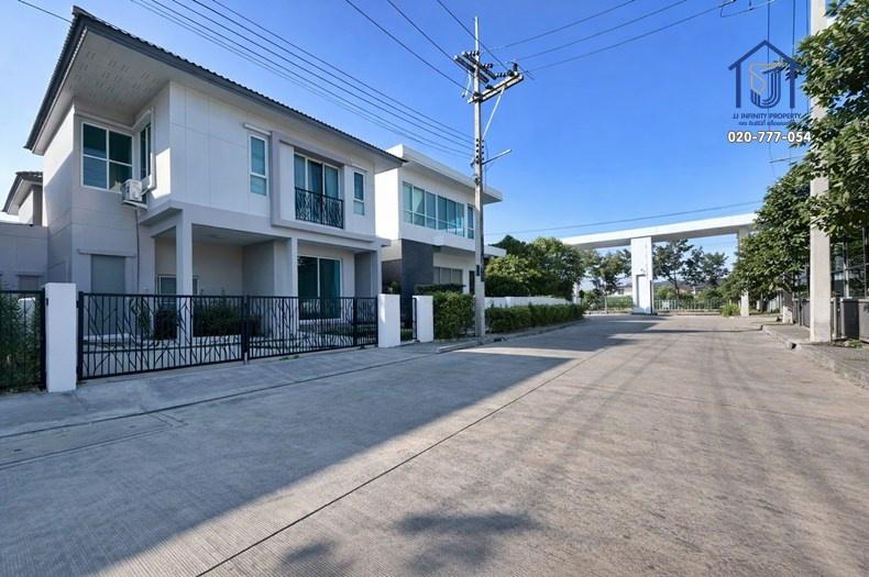 ขายบ้านแฝด 2 ชั้น หมู่บ้านฟอร์เร่ ลำลูกกา คลอง 5 ถนนเลียบคลอง 5 ฝั่งตะวันออก ใกล้วงแหวน–มอเตอร์เวย์ 2