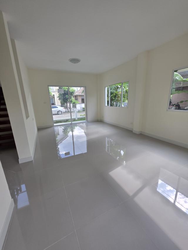 บ้านเดี่ยว 2 ชั้น โครงการแลนซีโอ รามอินทรา 5