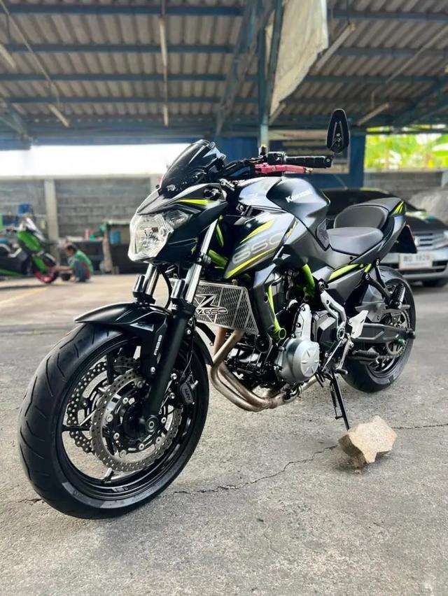 รถสวยพร้อมใช้งาน Kawasaki Z650 1