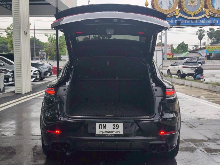 รหัสรถ KPV39 2024 PORSCHE CAYENNE Lightweight Sports Package COUPE E - HYBRID 20