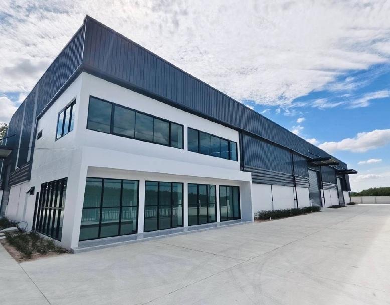 ให้เช่าโกดัง โรงงาน พร้อมสำนักงาน สร้างใหม่ / ทำเล นิคมพัฒนา จ.ระยอง / พื้นที่ 3144 ตารางเมตร