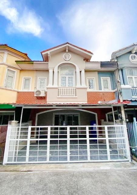 รร.เลิศหล้านานาชาติ 600 ม.เพชรเกษม77 โฮมโปร เพชรเกษม 1.2 กม. หนองแขม ให้เช่าบ้านทาวน์เฮาส์ 2 ชั้น หลังใหญ่ 20ตร.วา.160ตร