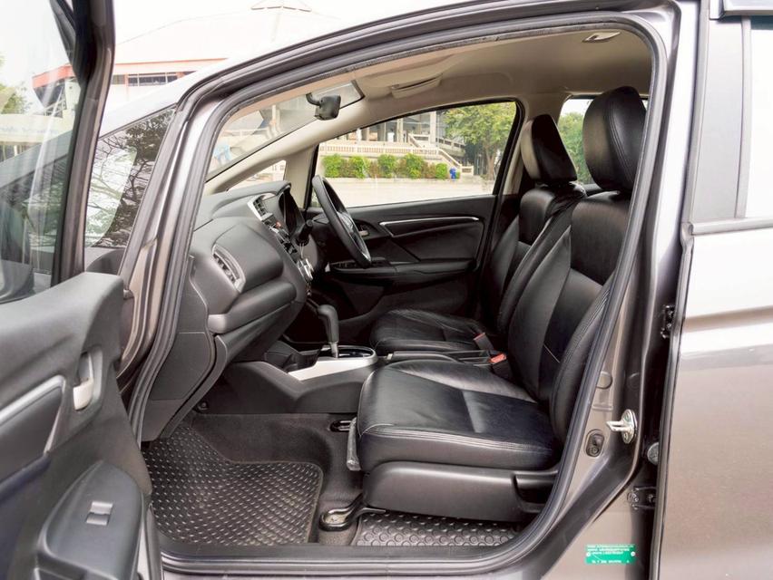 Honda Jazz 1.5S ปี จด 2015 15