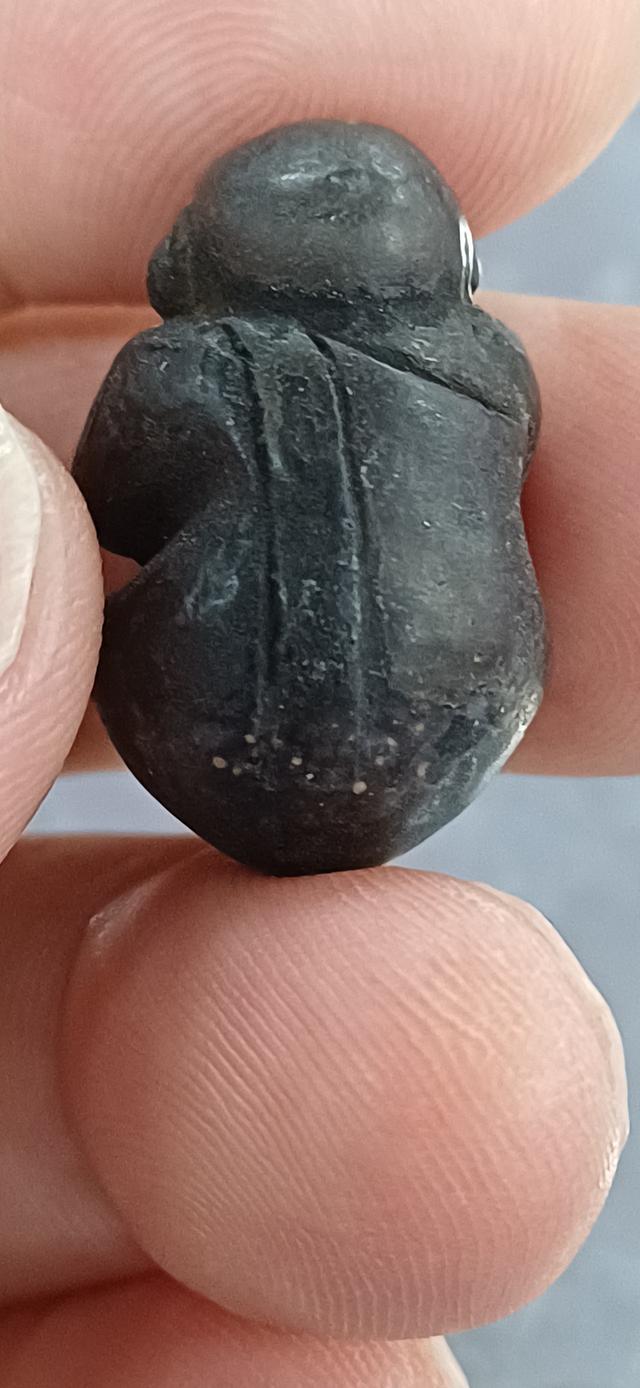 พระปิดตาลงรัก ทำจากไม้ เนื้อเก่า รูปที่ 2