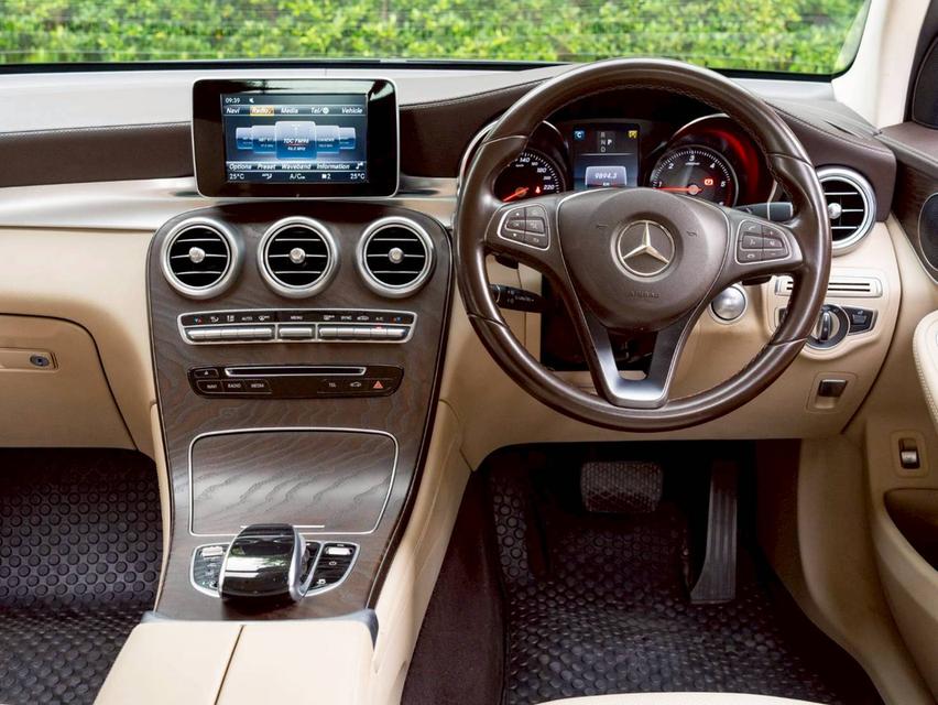 Benz Glc 250d 4MATIC ปี19 11