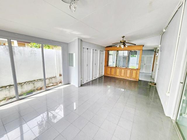 ซ.ประชาชื่น 1-8 มจพ. 4.5 กม. MRTบางซื่อ1.5 กม. 3-4นอน 60ตรว. 200ตรม. สะพาน99 450ม. บ้านเดี่ยว 2ชั้น 2น้ำ เกทเวย์ แอท บาง 4