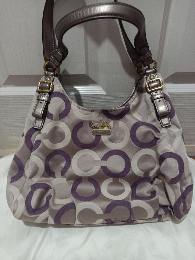กระเป๋า Coach แท้ 100%
