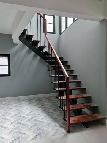 ให้เช่าบ้านเดี่ยว2ชั้น 200 ตร.ม.ย่านโชคชัย4ลาดพร้าว ใกล้MRTโชคชัย4ใกล้นาคนิวาส ลาดพร้าววังหิน เลียบด่วน เหมาะทำโฮมออฟฟิศ 4